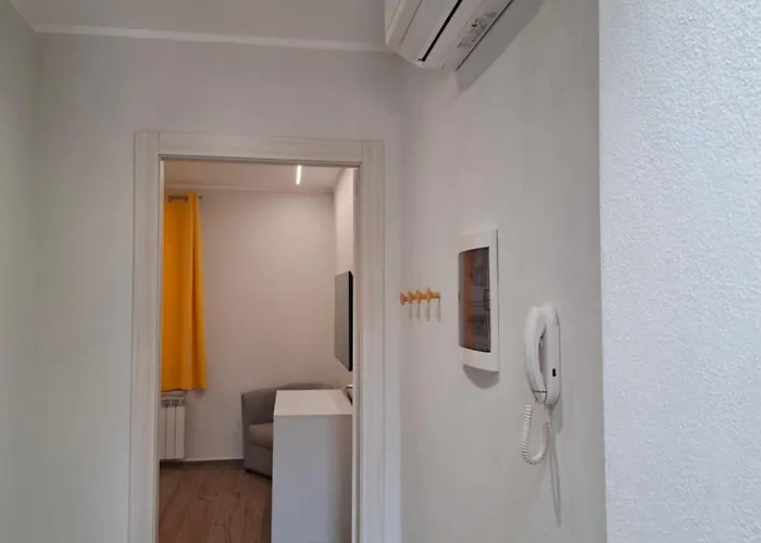 Garden Lodge- Gamma *